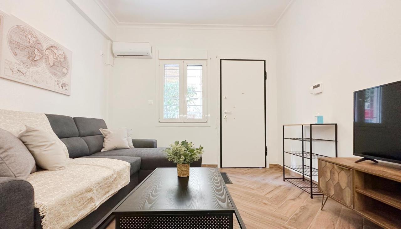 Apartament Valtetsiou Central 50Sqm Apt In Ateny Zewnętrze zdjęcie