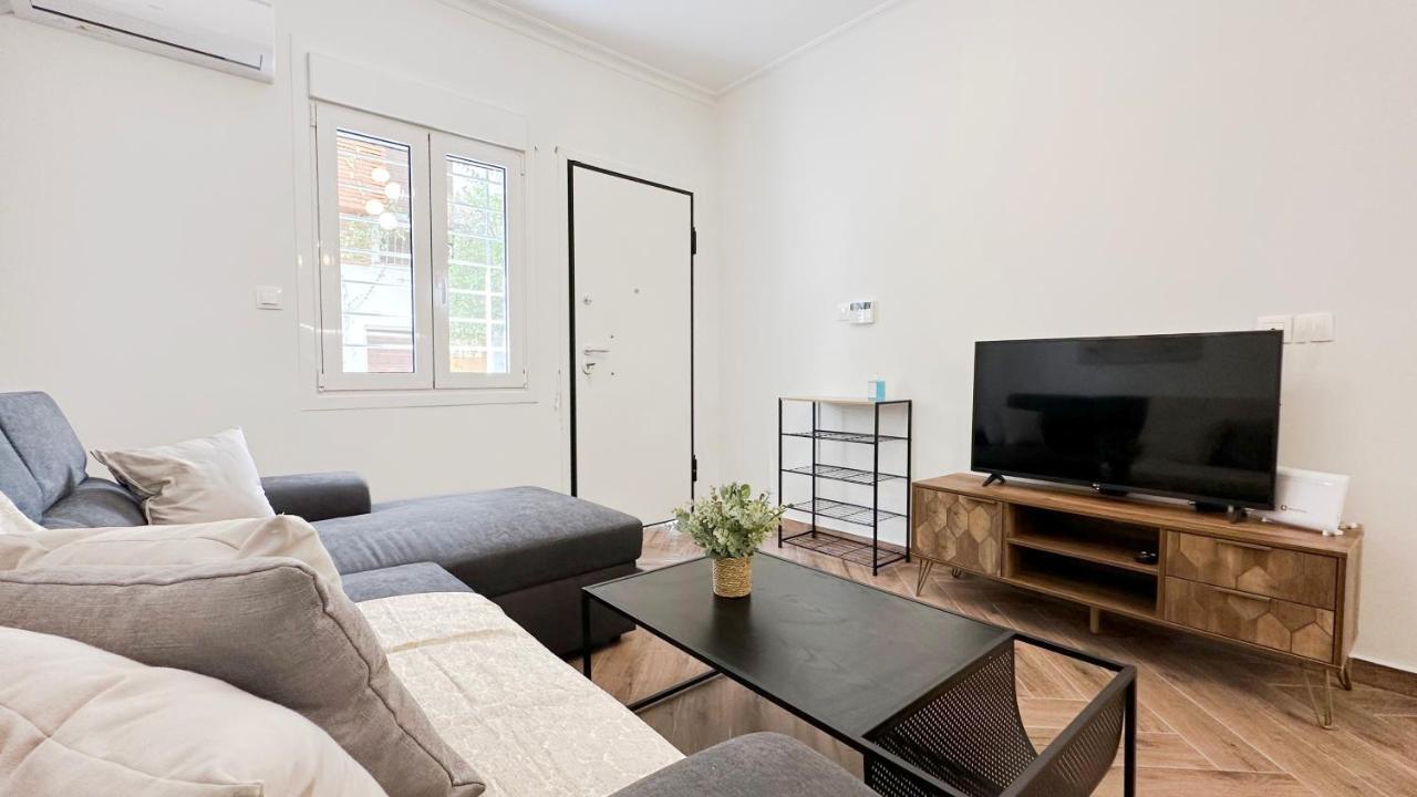 Apartament Valtetsiou Central 50Sqm Apt In Ateny Zewnętrze zdjęcie